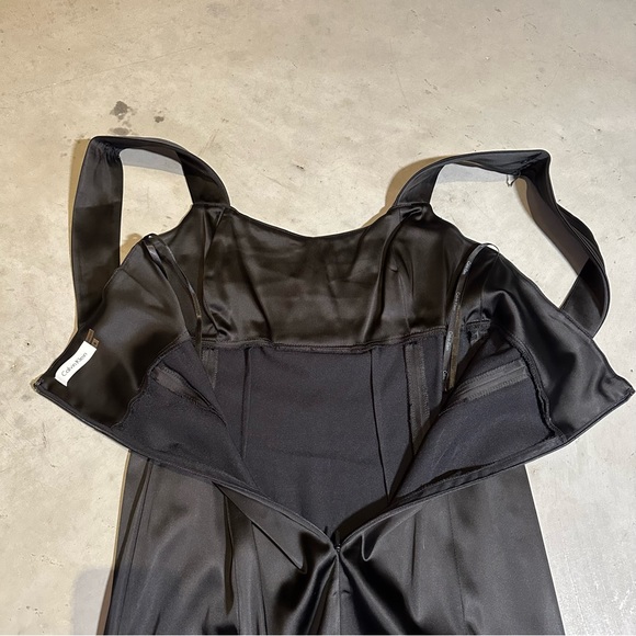 Calvin Klein Sleeveless Satin Sheath Dress, Thick Strap, LBD, Cocktail - Women 6 - Picture 4 of 10